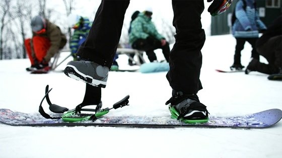 The Next Gen TM Bindings by Launch Snowboards